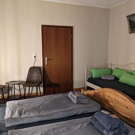 Gasthaus "Zum Goldenen Ross" Uhlstädt Dış mekan fotoğraf