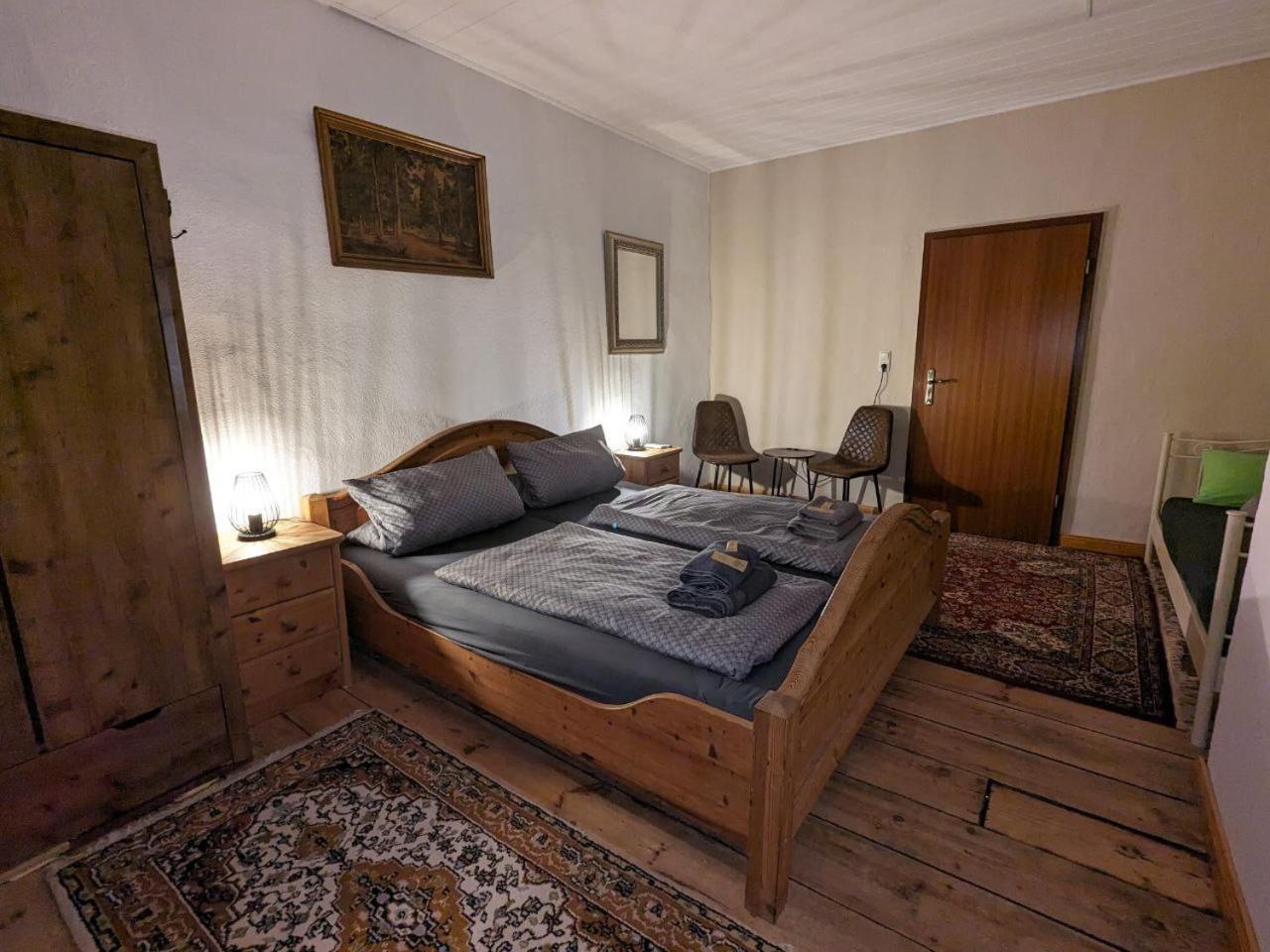 Gasthaus "Zum Goldenen Ross" Uhlstädt Dış mekan fotoğraf