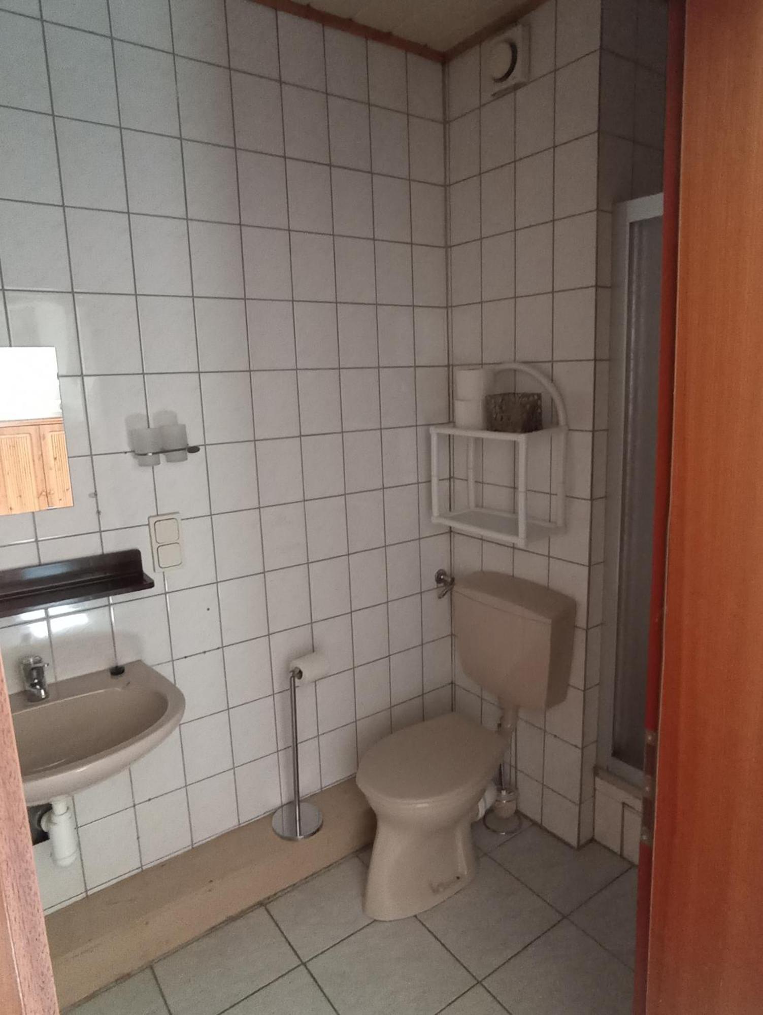 Gasthaus "Zum Goldenen Ross" Uhlstädt Oda fotoğraf